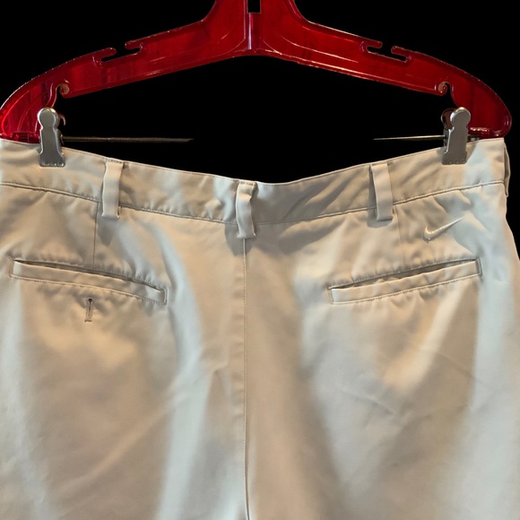 Nike Shorts Beige Dri Fit Golf Shorts With Pleats Soft Size 34 - Picture 3 of 9